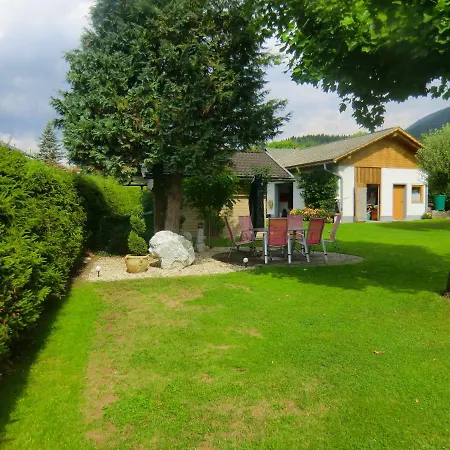 Homestay Haus Bidner Dellach (Hermagor)