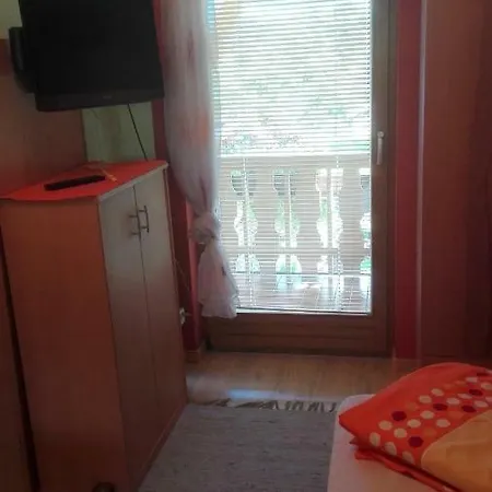 Haus Bidner Homestay *